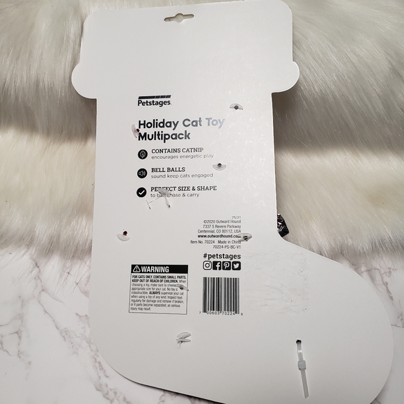 Petstages holiday cat toy multipack. - Picture 2 of 9